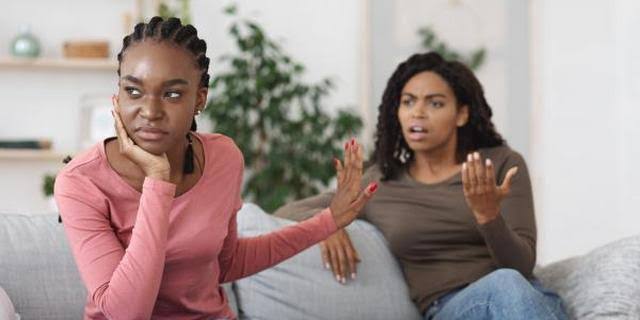 8 Casual Ways To Send Away Relatives After Holidays