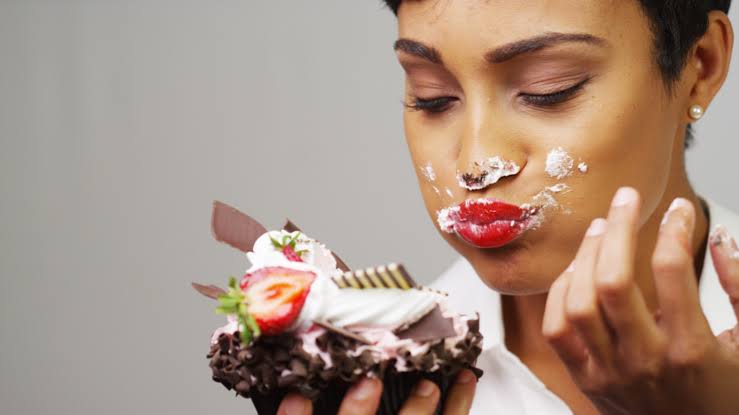 Tips To Handle Cravings And Binge Eating When Trying To Lose Weight
