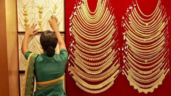 All That Glitters: Where To Buy Gold Jewelry In The World