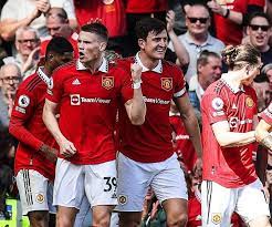 Manchester United Keep Top Four Hopes Alive With Win Over Everton