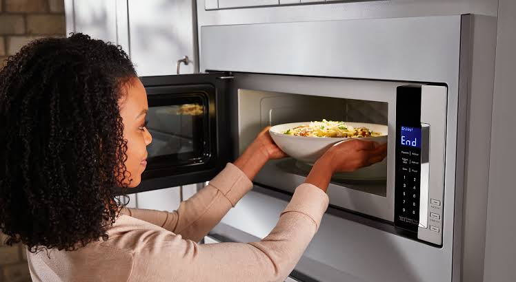 5 Things You Can Use Your Microwave For Aside From Heating Food