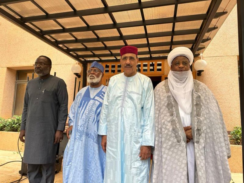 ECOWAS Delegation Engages With Ousted Niger President Amid Diplomatic Moves