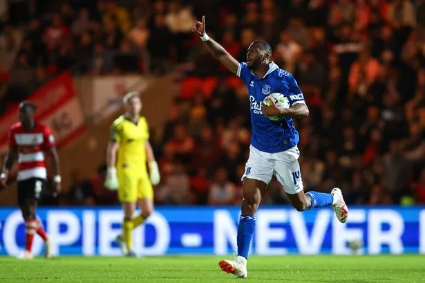 New Signings Beto and Danjuma Help Everton Overcome Doncaster Rovers Scare