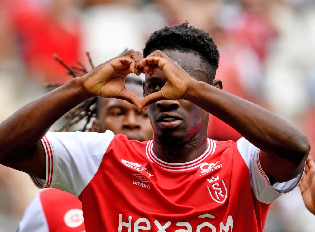 Transfers: Chelsea Eyeing Out-Of-Favour Arsenal Forward