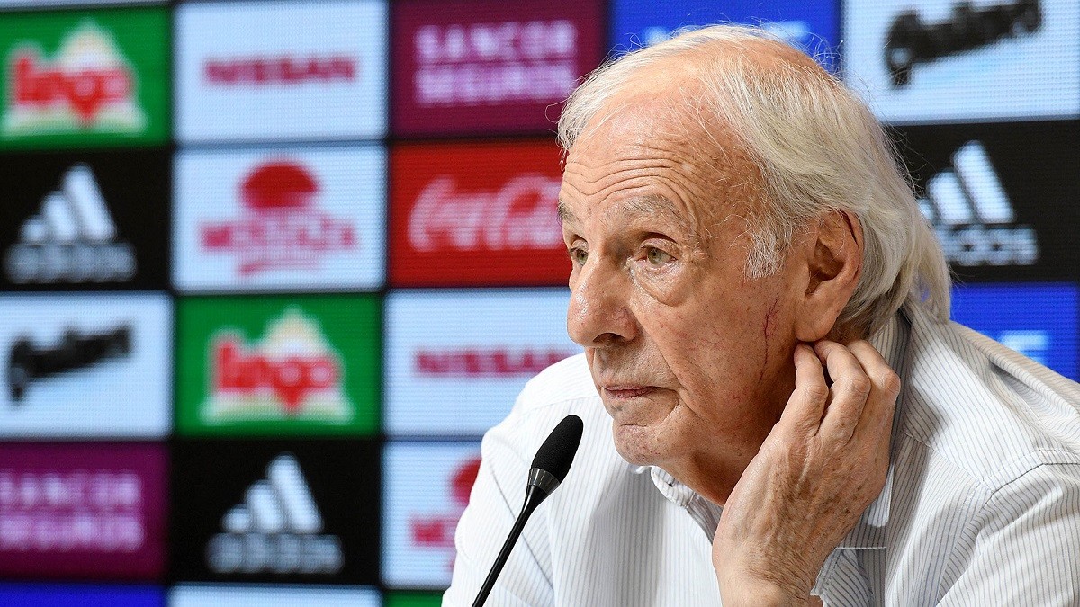 Argentina’s World Cup Winning Coach Menotti In Critical Condition In Hospital
