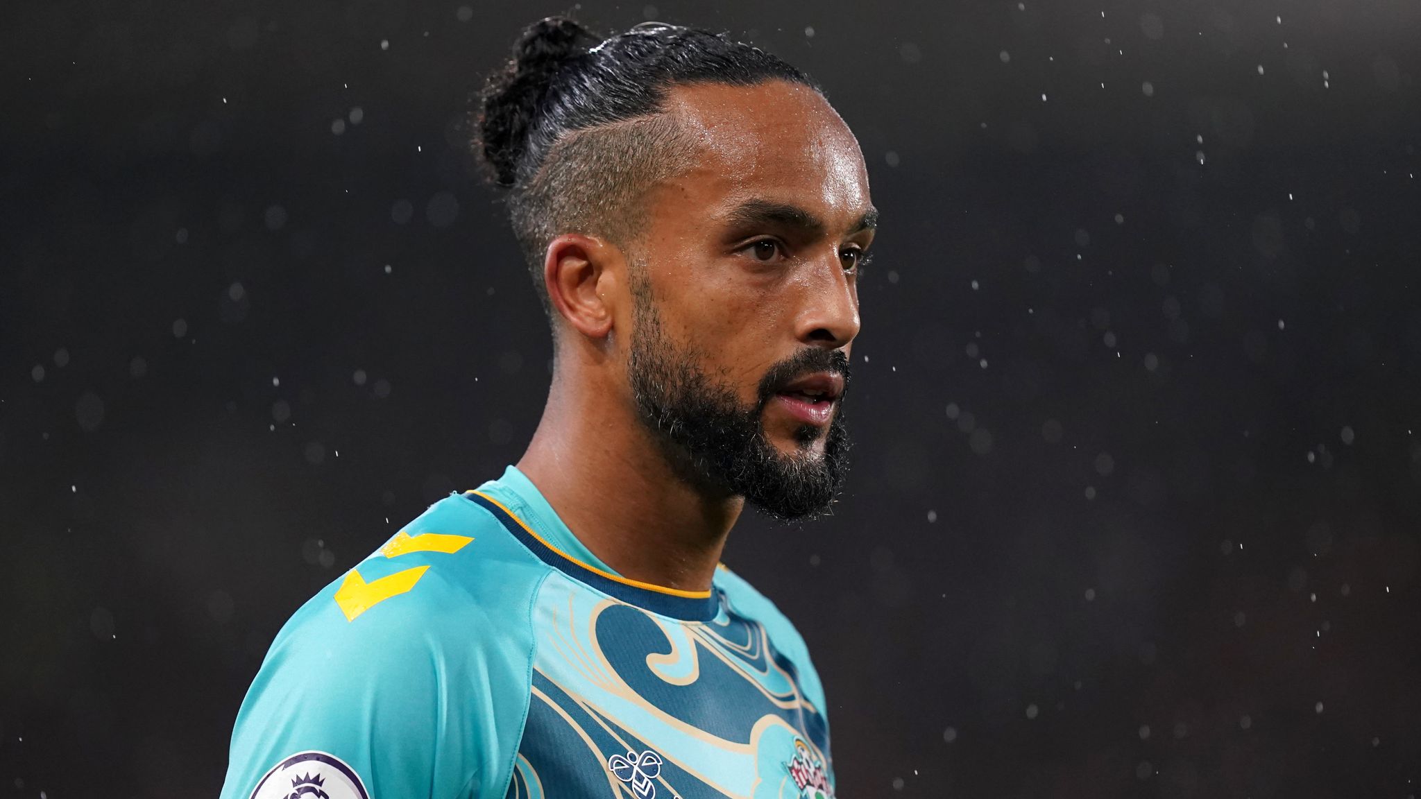 Theo Walcott Retires From Professional Football
