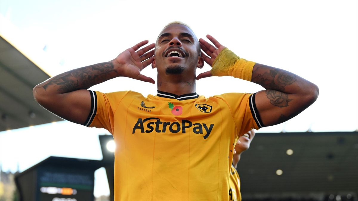 Wolves Score 2 Stoppage Time Goals To Beat Tottenham