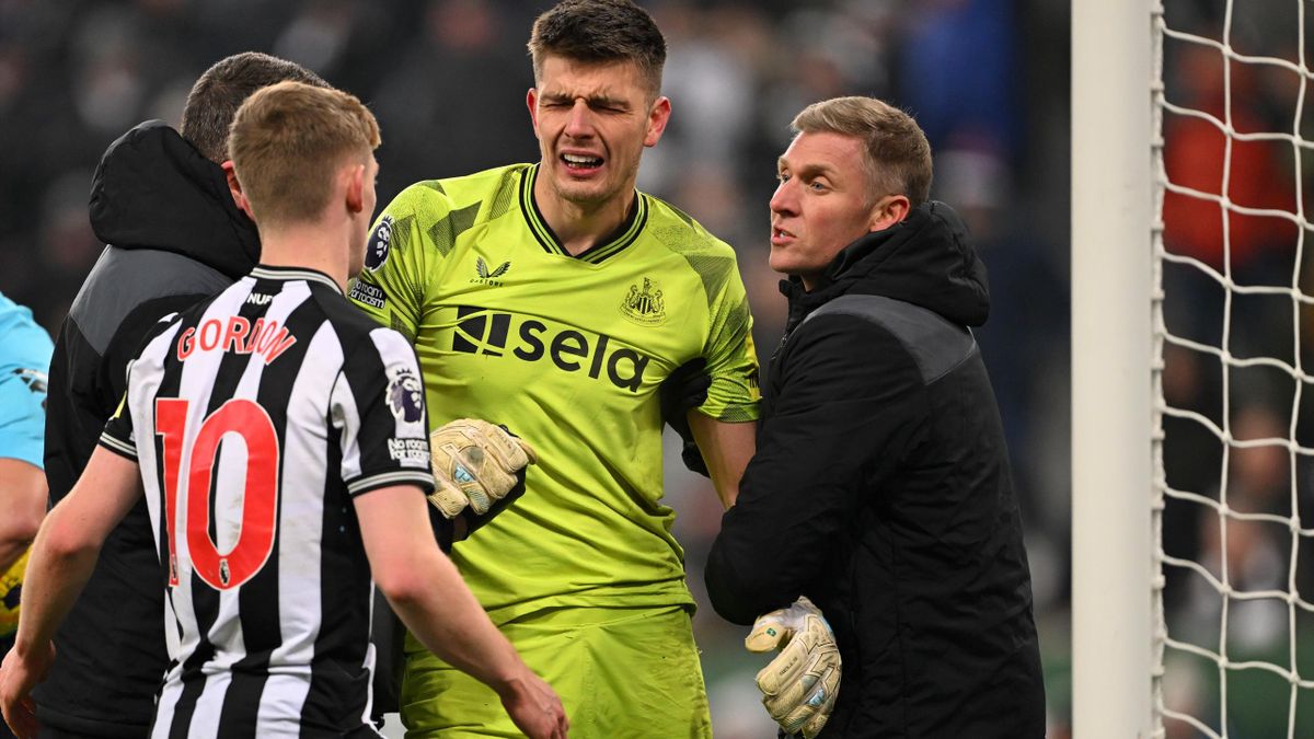 Nick Pope Out For Four Months Due To Shoulder Injury