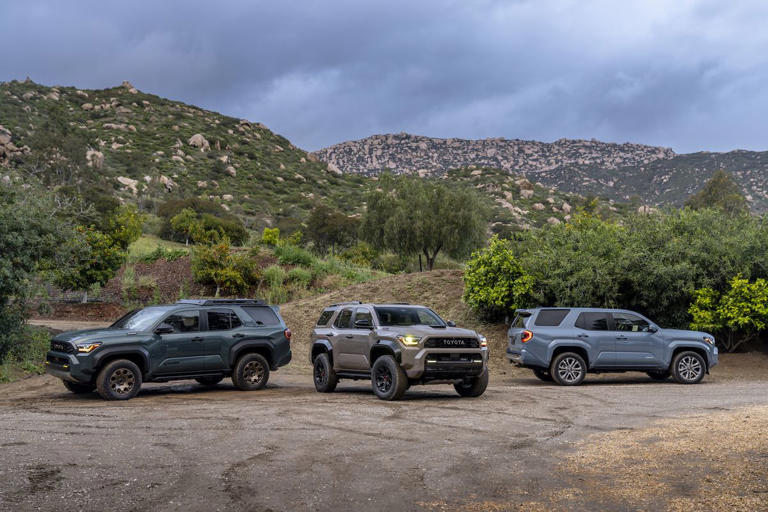 Toyota Unveils 2025 4Runner : Trailhunter And Platinum Trims Join Lineup