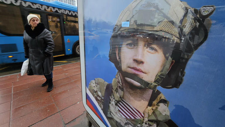 Russian Troops Deserting En Masse In Kherson Region, Reports Ukrainian Resistance Group