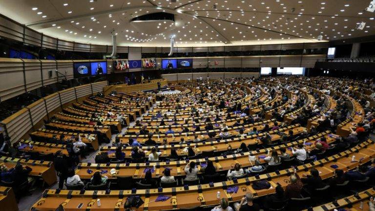 EU Parliament Passes Controversial Asylum Law Over Divided Votes
