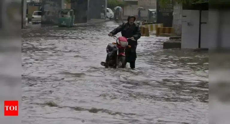 Lightning And Downpours Leave 65 Dead In Pakistan