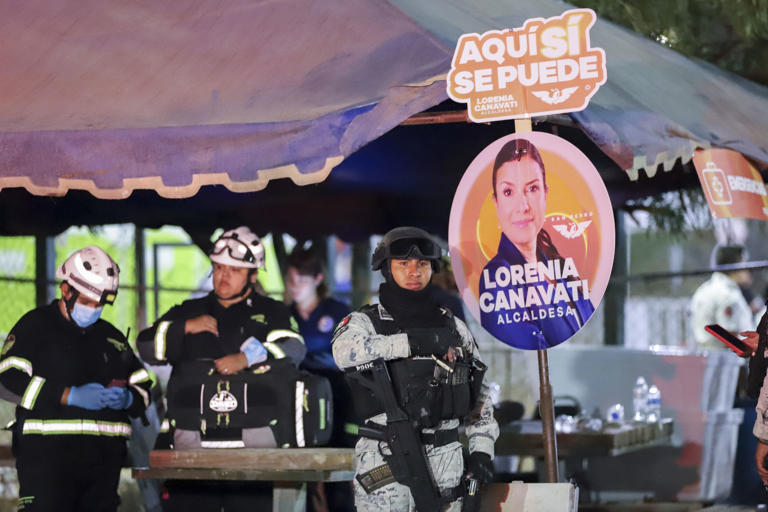 Stage Collapse At Mexico Campaign Rally Kills 9, Injures 121