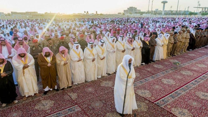 Saudi Arabia And UAE Shorten Friday Prayers Due To Intense Heat