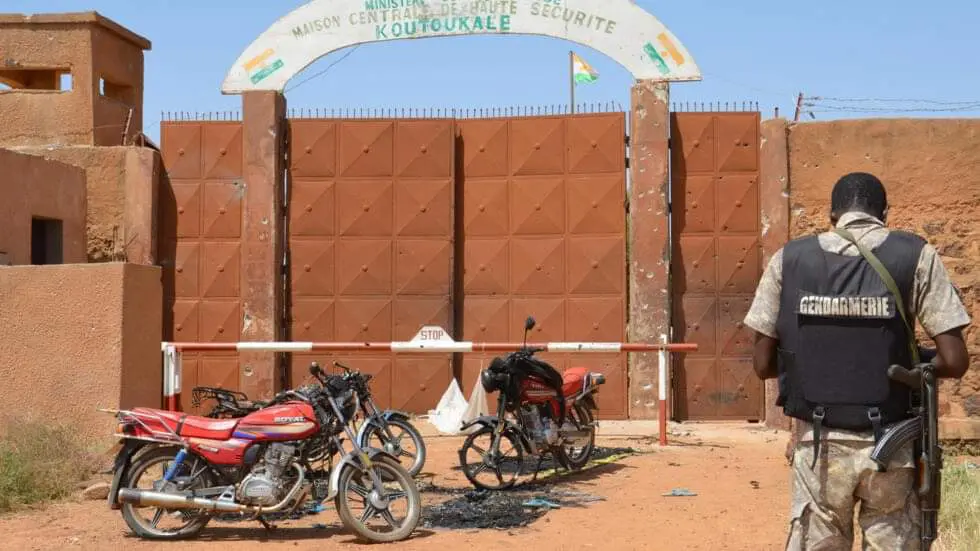 Hundreds Of Boko Haram Terrorists Escape From Koutoukalé Prison