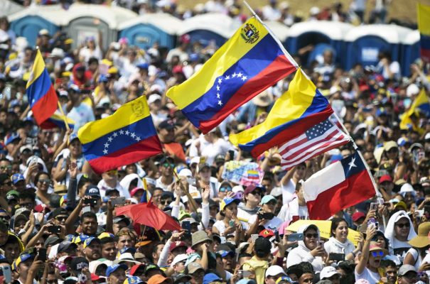 Venezuelan Prepare for Fresh Protest Over Election Dispute