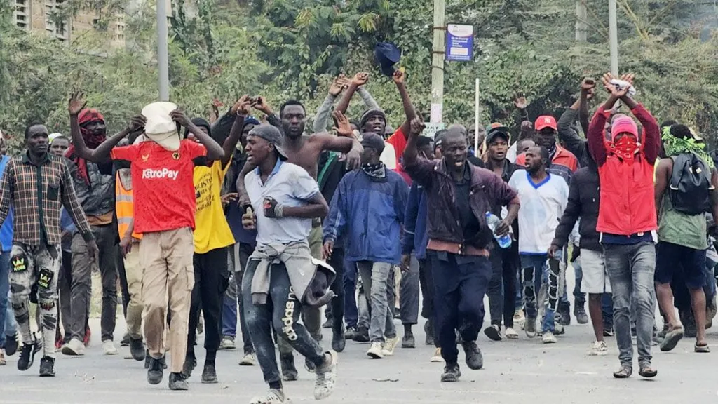 Kenyan Police Use Tear Gas To Disperse Anti-Ruto Protest