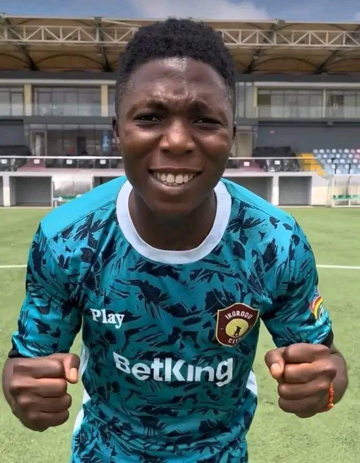 Ikorodu City Confirm Rivio Ayemnwere’s Signing From Sporting Lagos