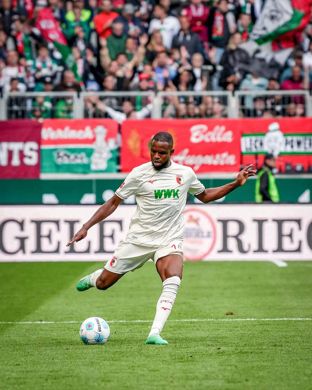 Bundesliga: Frank Onyeka Marks Augsburg Debut With An Assist