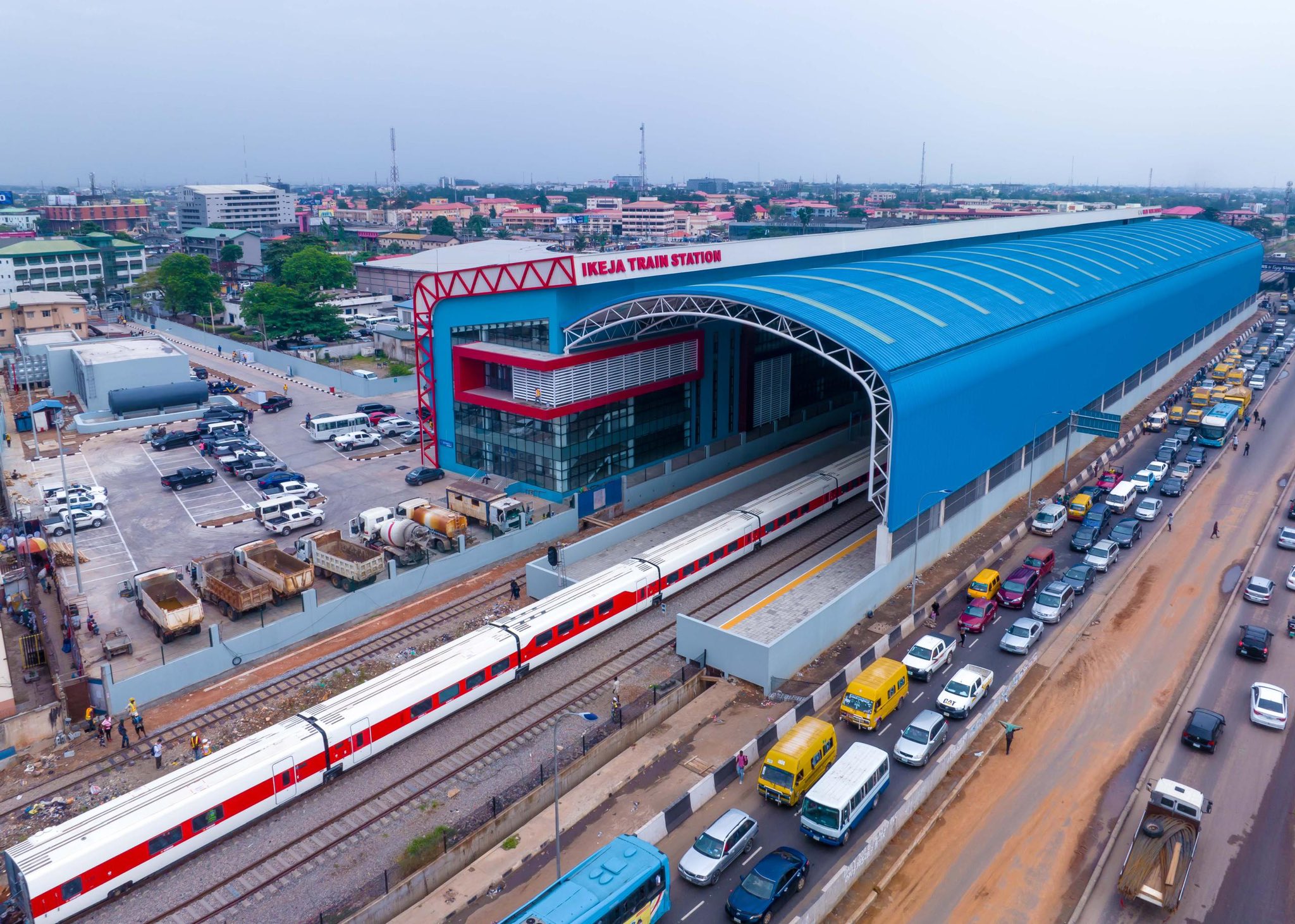 Governor Sanwo-Olu Launches Commercial Operations Of Lagos Red Line