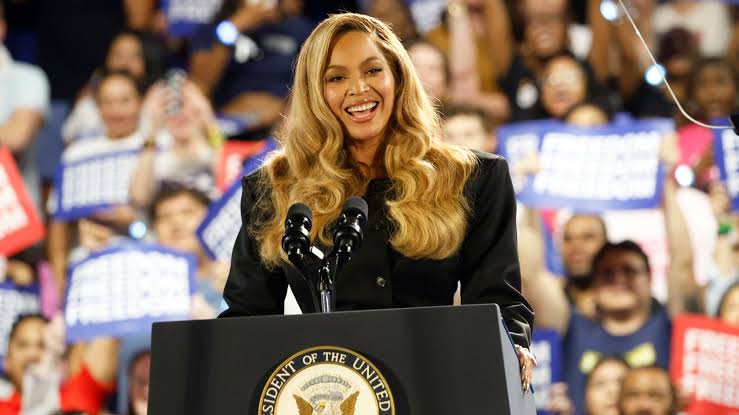 Beyoncé Shows Support For Kamala Harris At Texas Rally