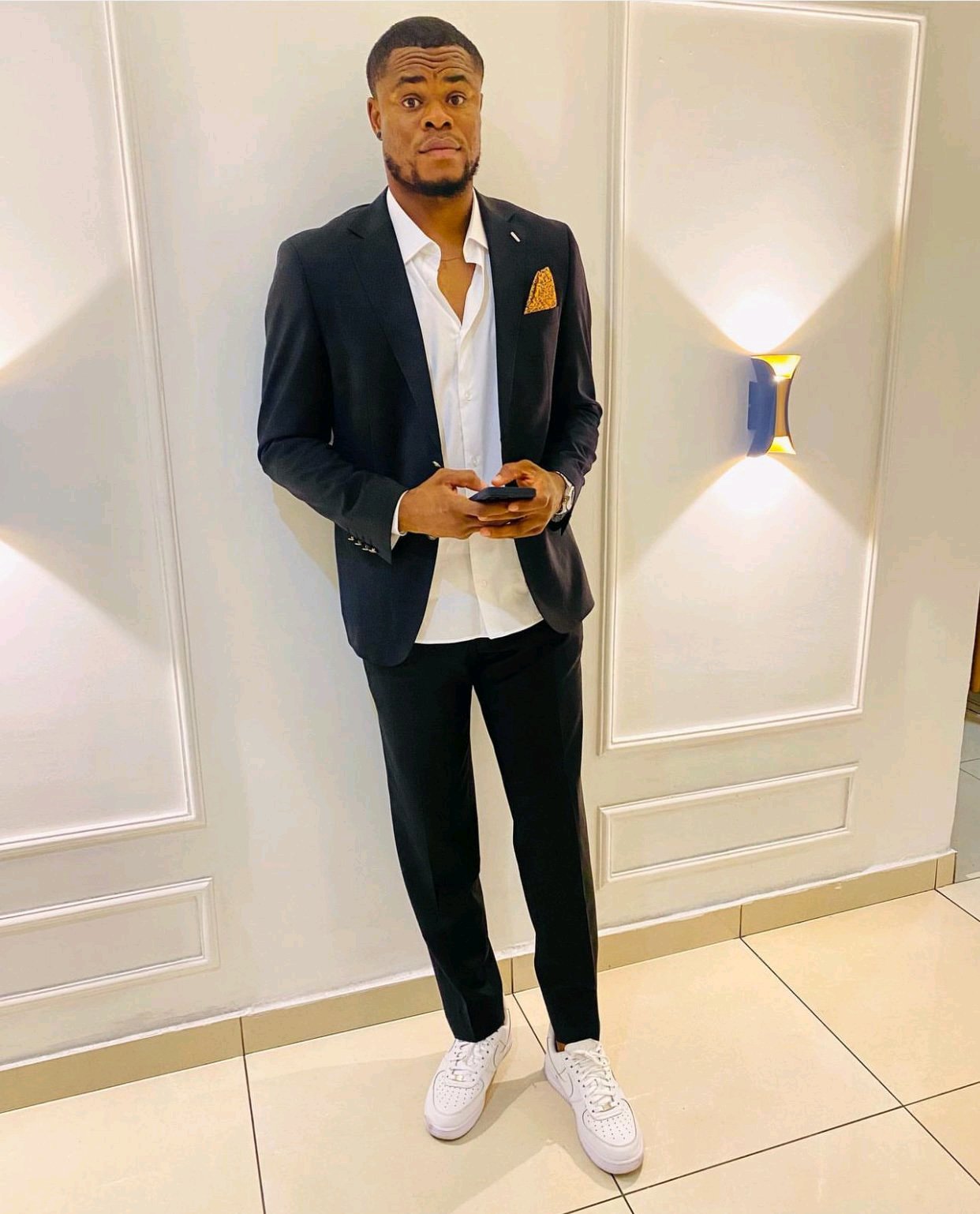 Nigerian Super Eagles Goalkeeper Stanley Nwabali Mourns Father’s Passing
