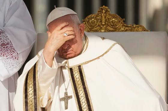 Italian Prime Minister Visits Pope Francis In Hospital Amid Pneumonia Diagnosis