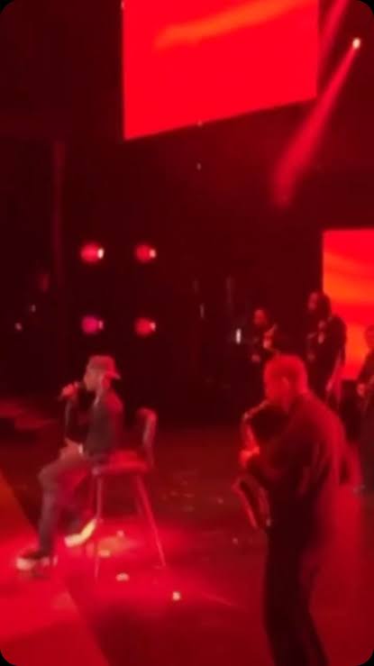 Wizkid Performs ‘Troubled Mind’ At British Fashion Awards