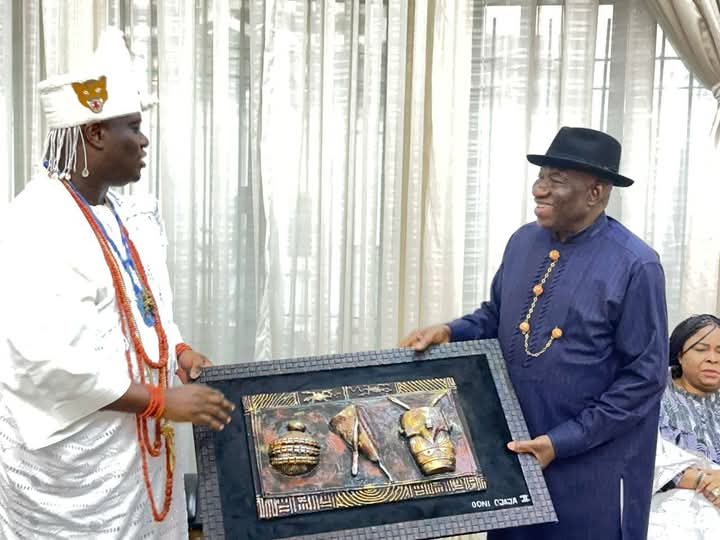 Ooni of Ife Pays Historic Visit To Former President Goodluck Jonathan