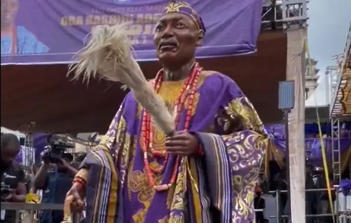 Rotating Statue Of New Olubadan Unveiled At Coronation Ceremony