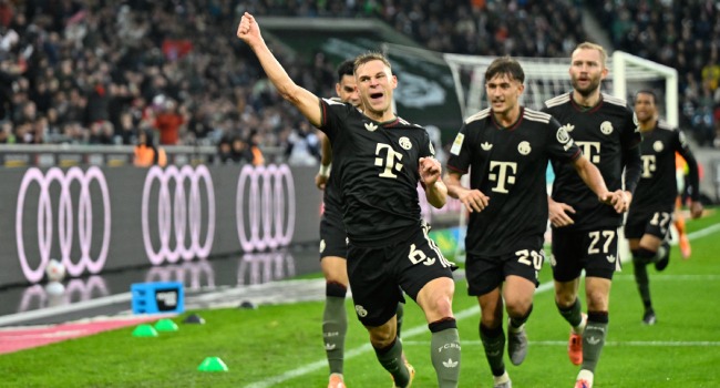 Bayern Defeat 10-Man Gladbach To Maintain Five-Point Lead