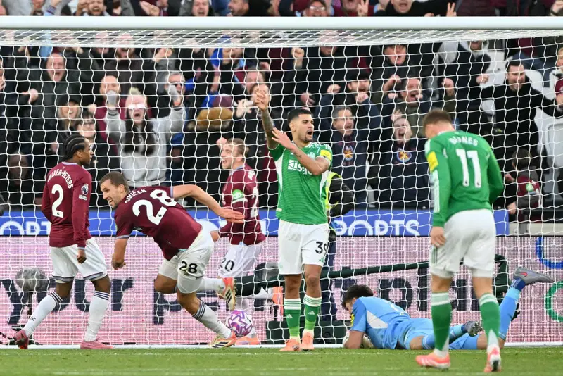 Nuno Secures First West Ham Victory With 3 1 Comeback Against Newcastle